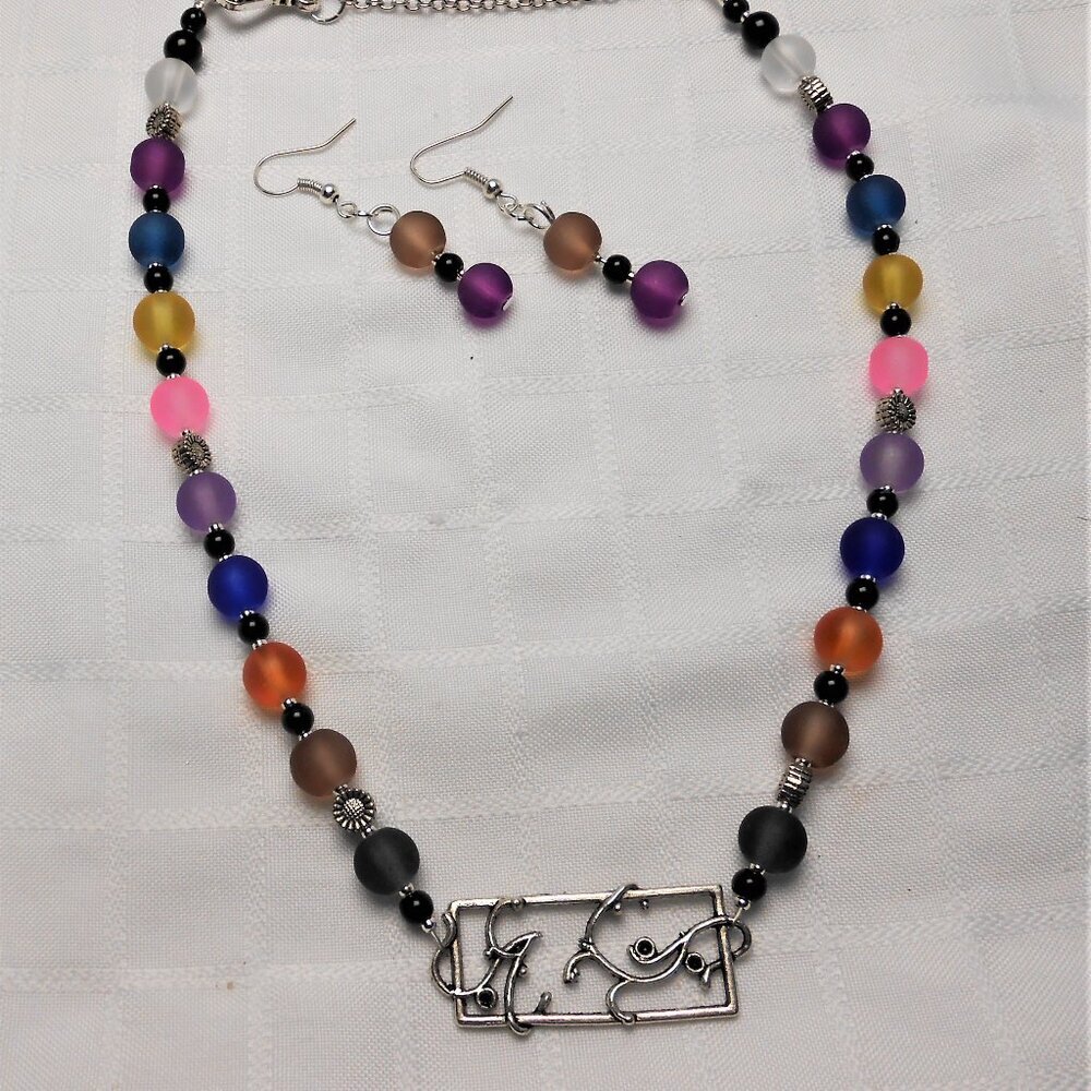 No1094 Handmade necklace with Tibetan silver charm, glass and earrings
